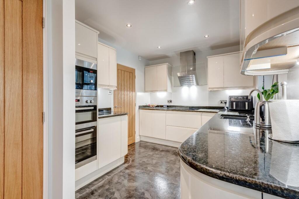 25CharltonHillRise(Interior)-12.jpg