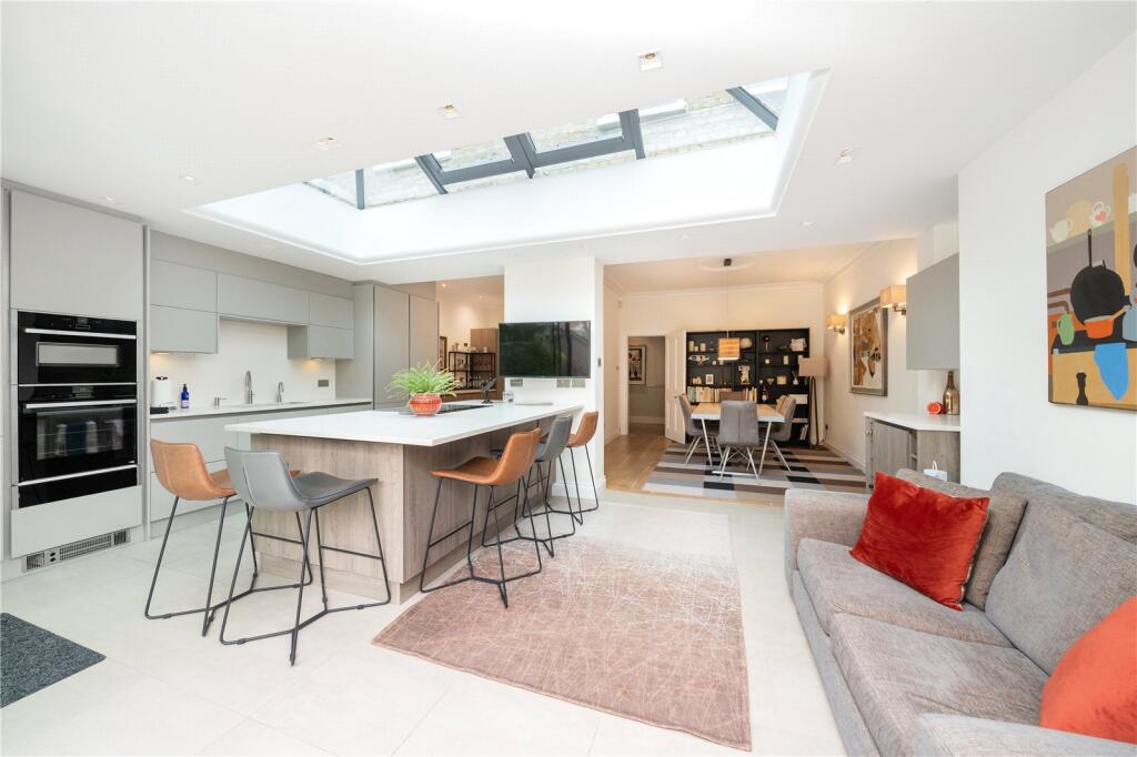 Kitchen/Living Space