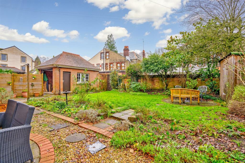 Queen Anne Square, Cardiff, HernCrabtree (8).jpg