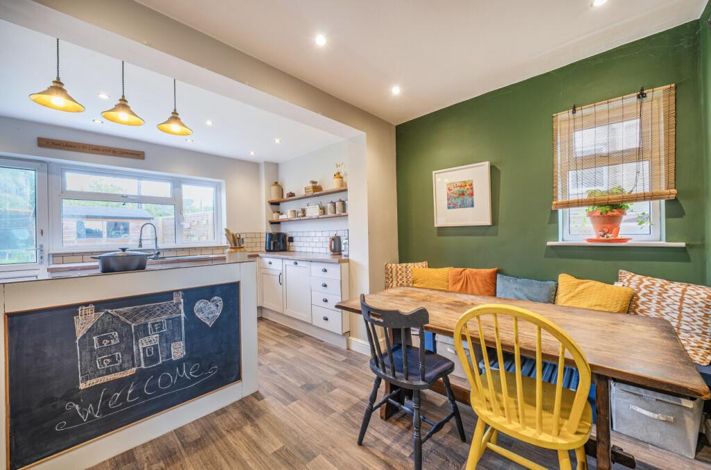 1349738-15-68c830...