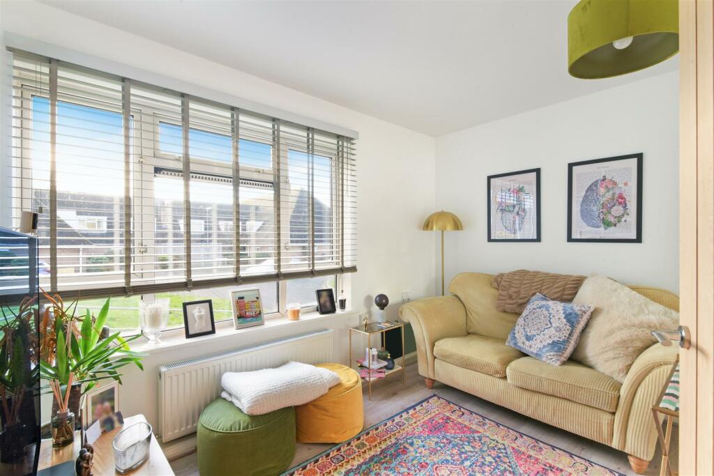 CRESSAL CLOSE (3).jpg