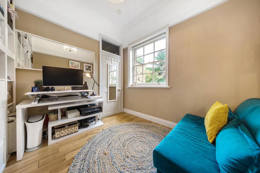 Spare Room (2).jpg