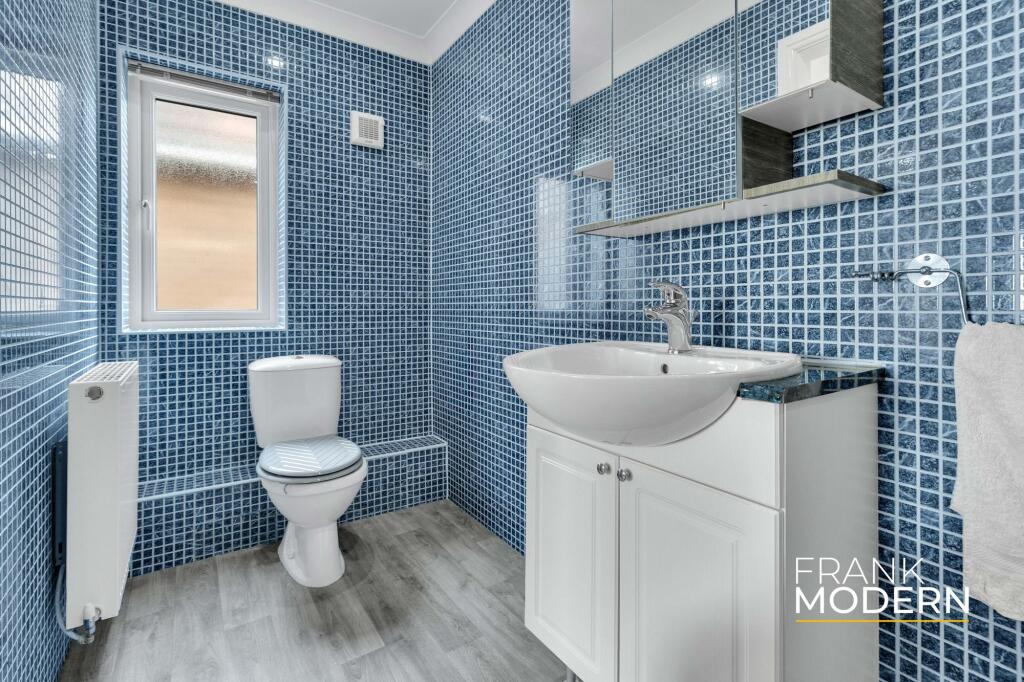 Bedroom Two En-Suite