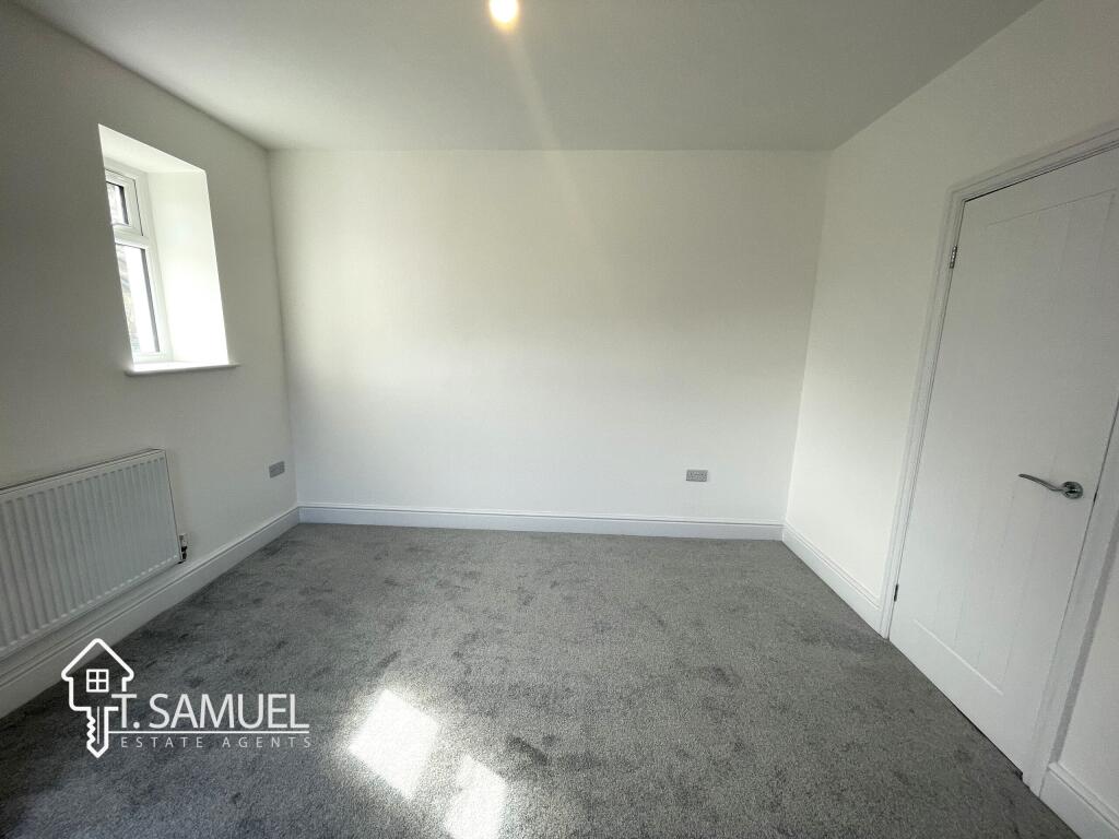 Bedroom 3c.JPG
