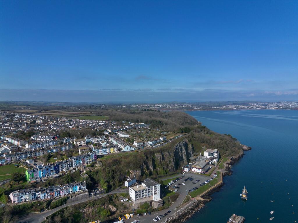 8 Sea View Terrace, Brixham
