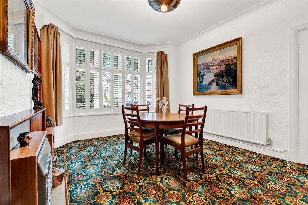 Heathwood Road, Hern Crabtree (2).jpg