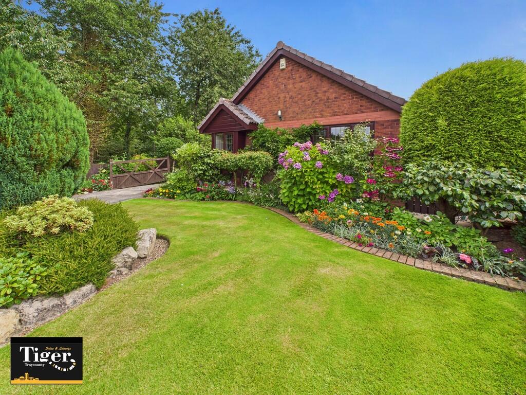 CAM02176G0-PR0671...