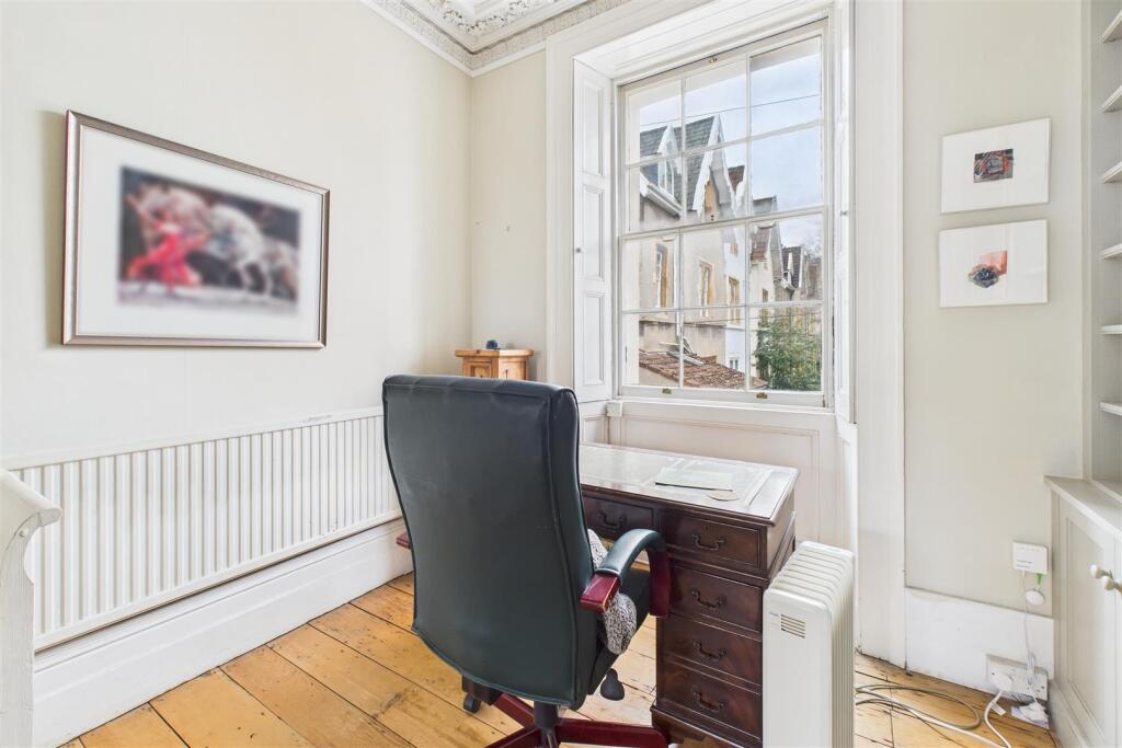 33 Pembroke Road, Clifton, Bristol BS8 3BE | Freeh