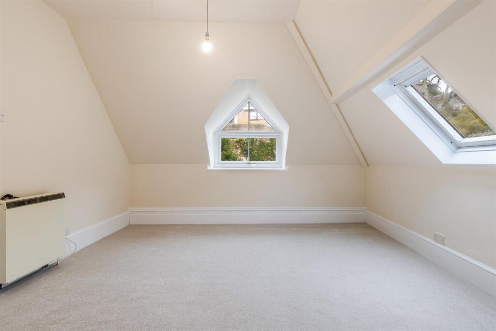 A08 - Fulmar Longford Cottage Kingswear - 250307.j