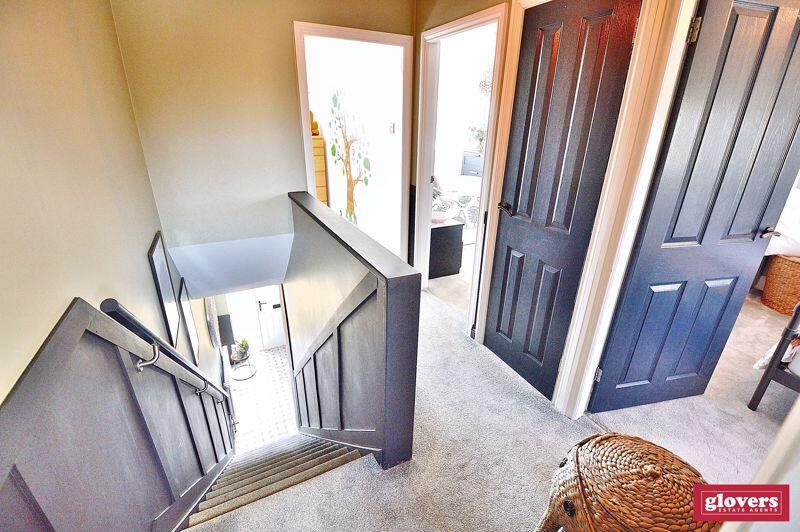 FIRST FLOOR LANDING