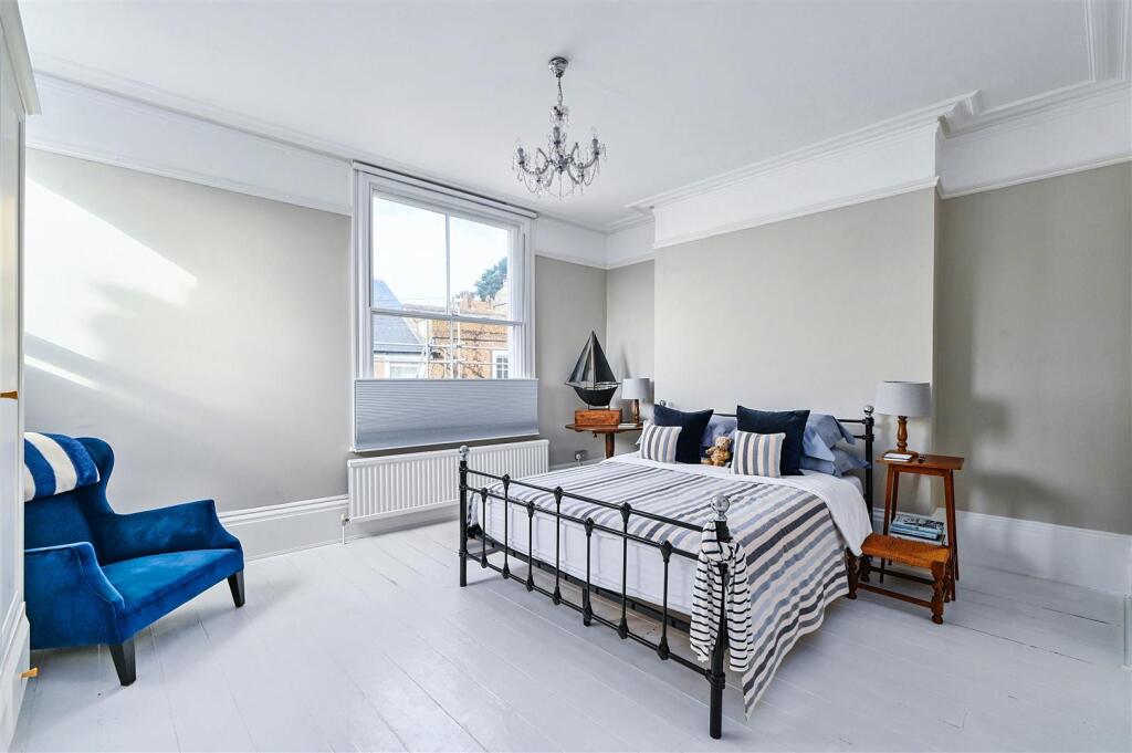 22 Croft road tn34 (23).jpg