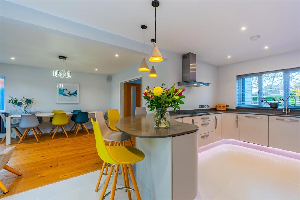 34 Beech Ave (36).jpg