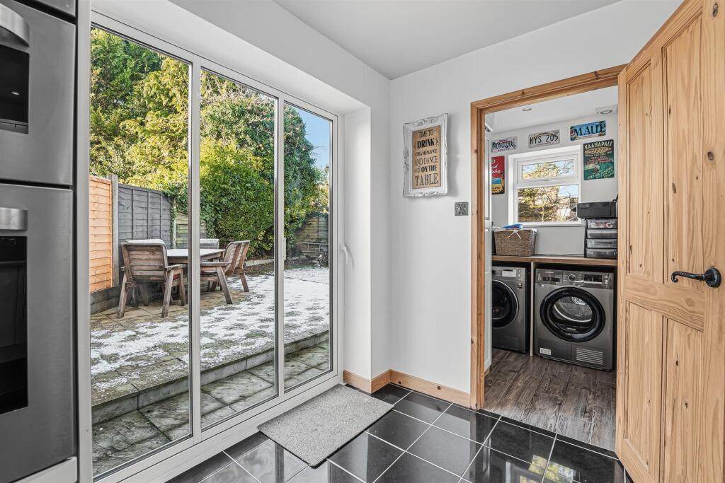 Bifolding Doors and Utility Room