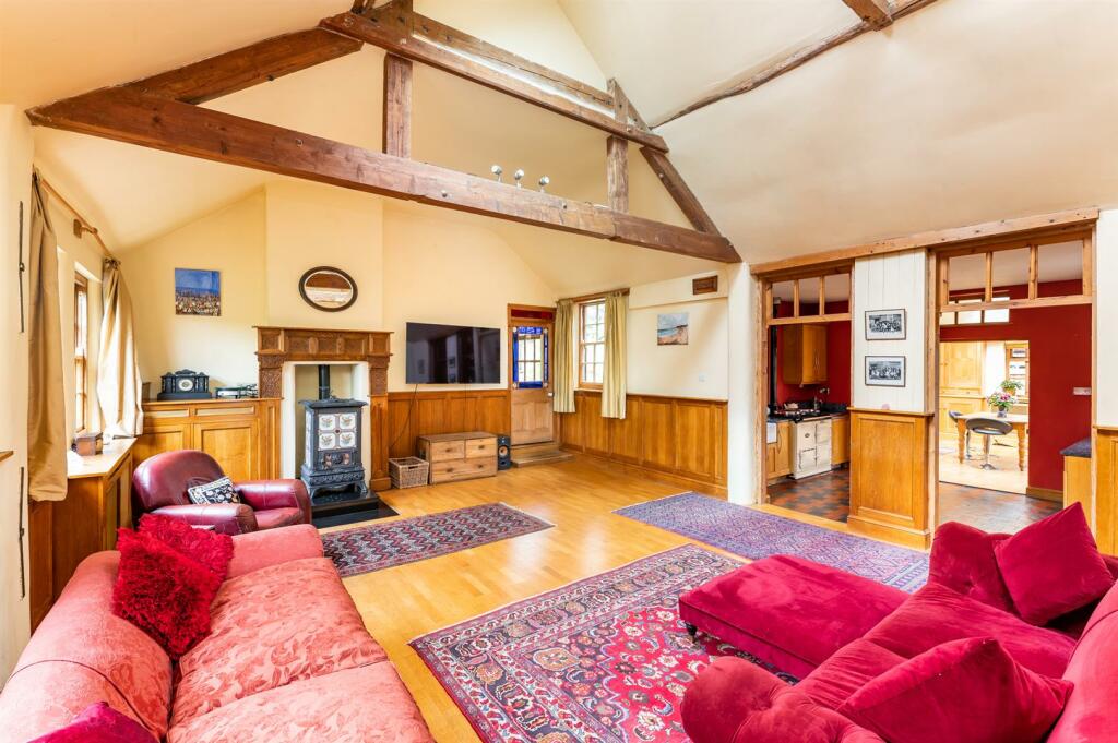 SITTING ROOM