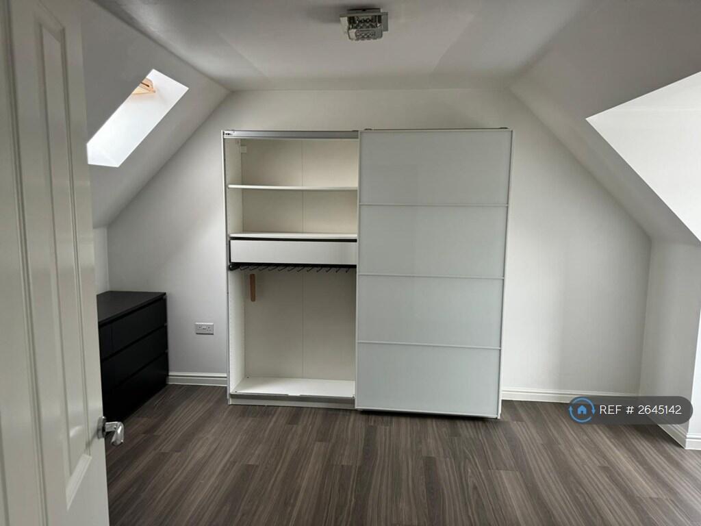 Second Floor - Bedroom 2 With Ensuite