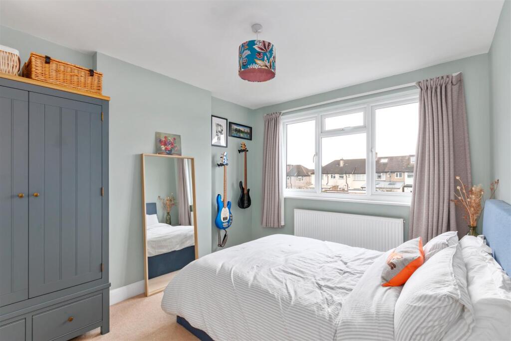 Thurlestone Avenue