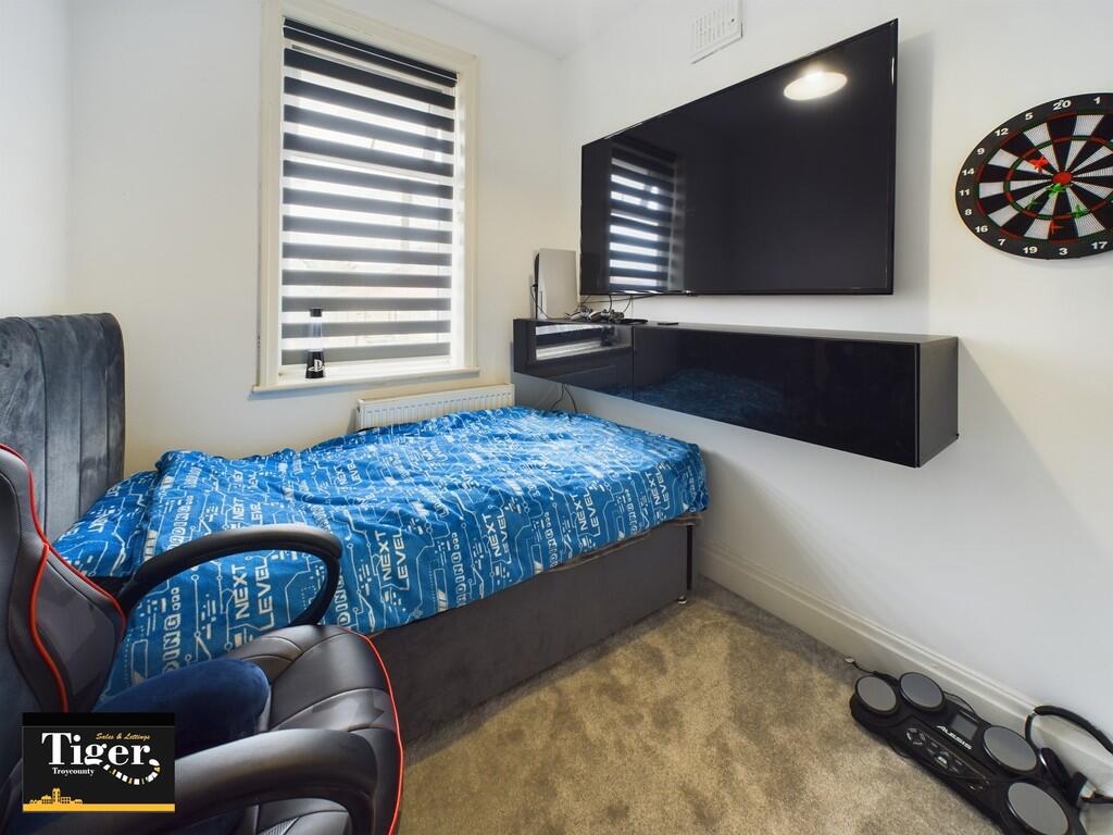 CAM02176G0-PR0315...