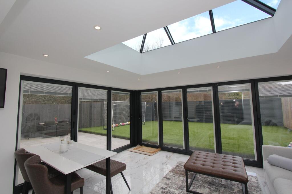 Social Living Area (open to the kitchen)