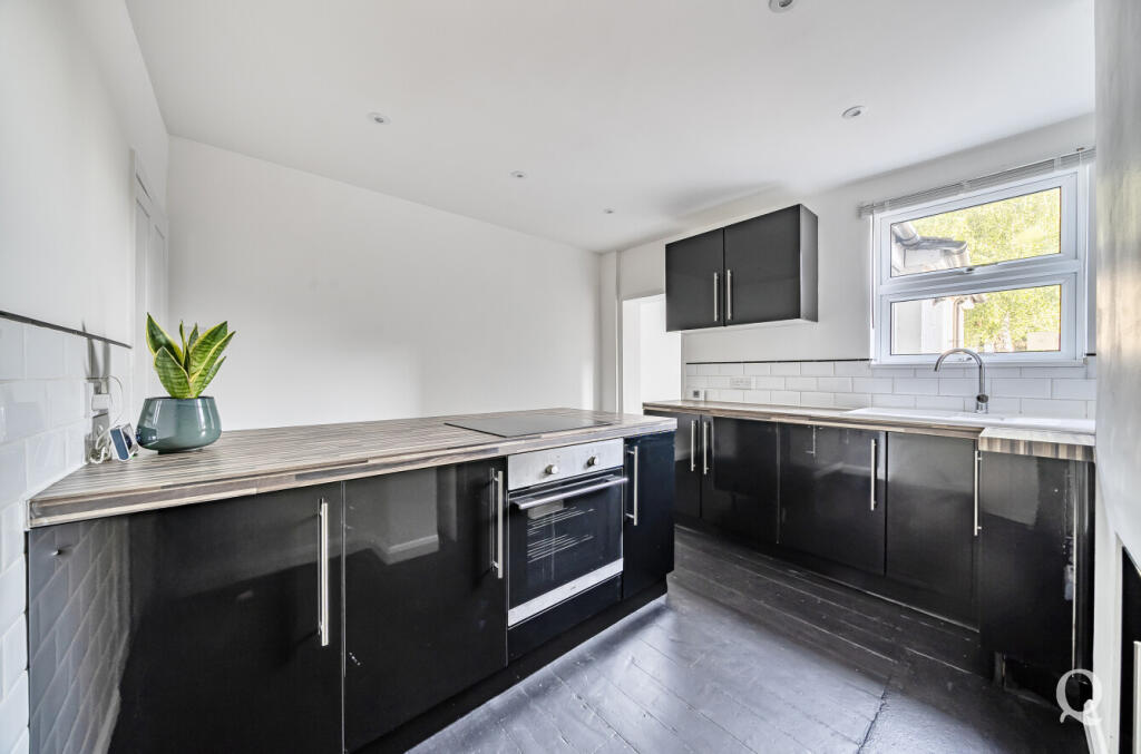 b3f142d9-418e-497...