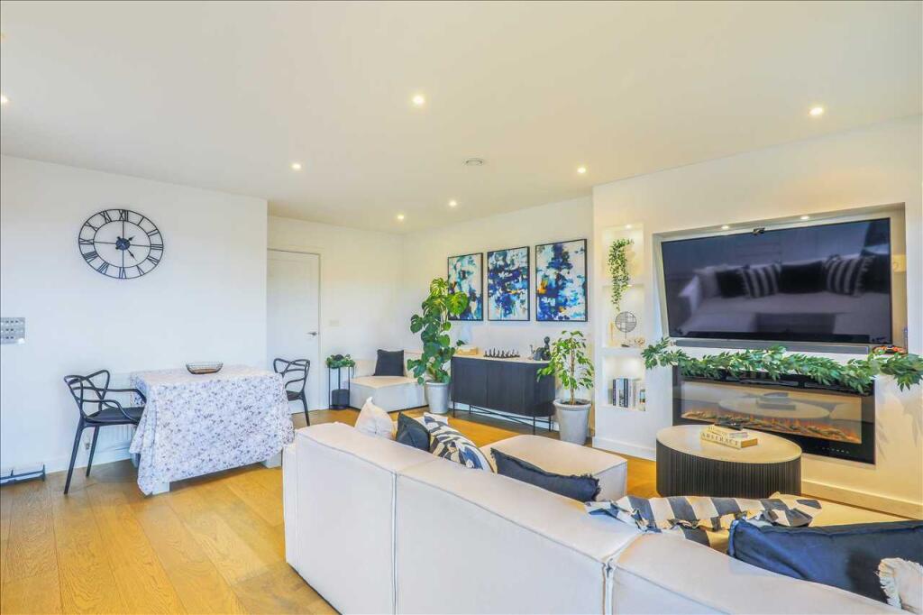 Open-Plan Lounge
