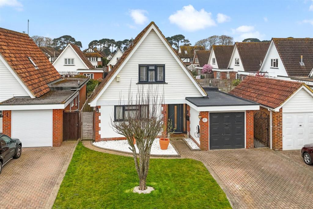9 Maytree Close-001.jpg