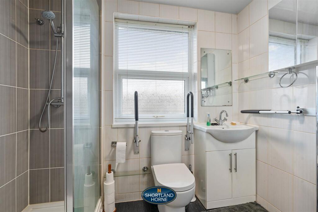 72 Eversleigh Road (6 of 27).jpg