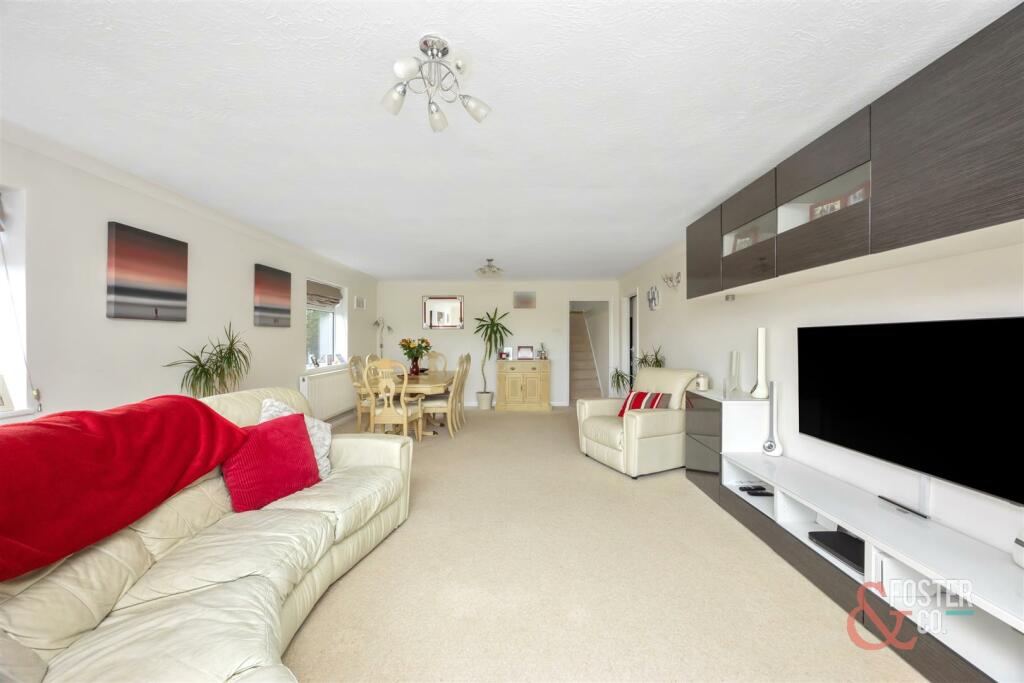 Fernwood Rise, 46-027.jpg