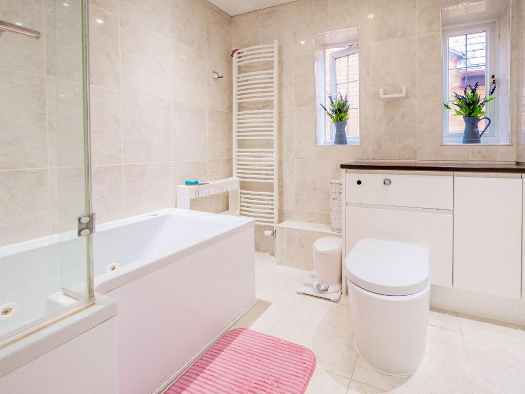Main Bathroom