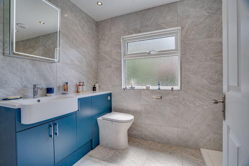 En-suite to Bedroom One