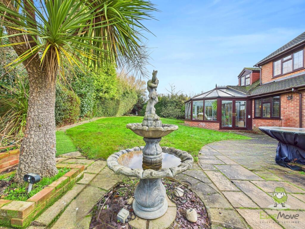 CAM01543G0-PR0169-STILL035