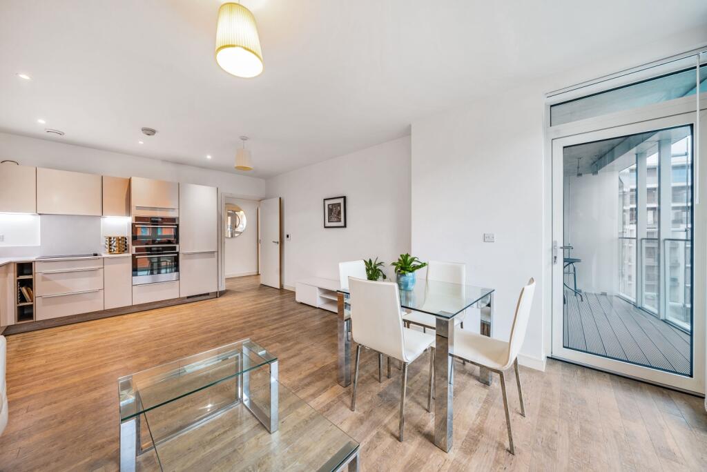Kitchen/Reception