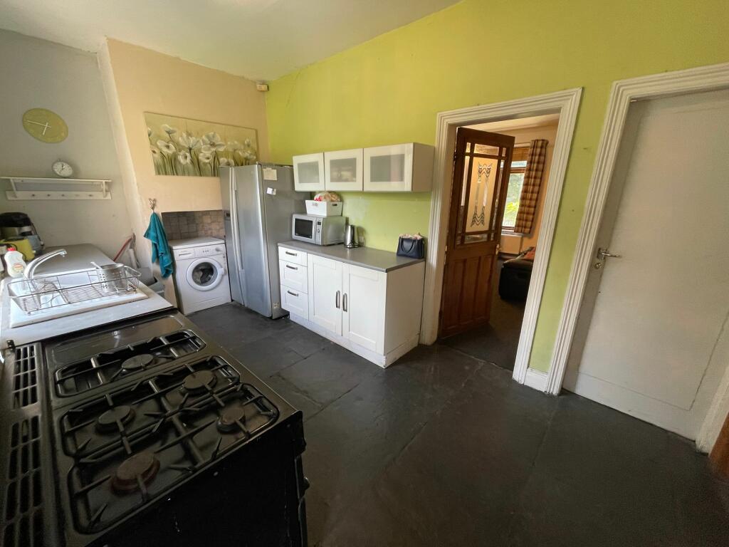BREAKFAST KITCHEN