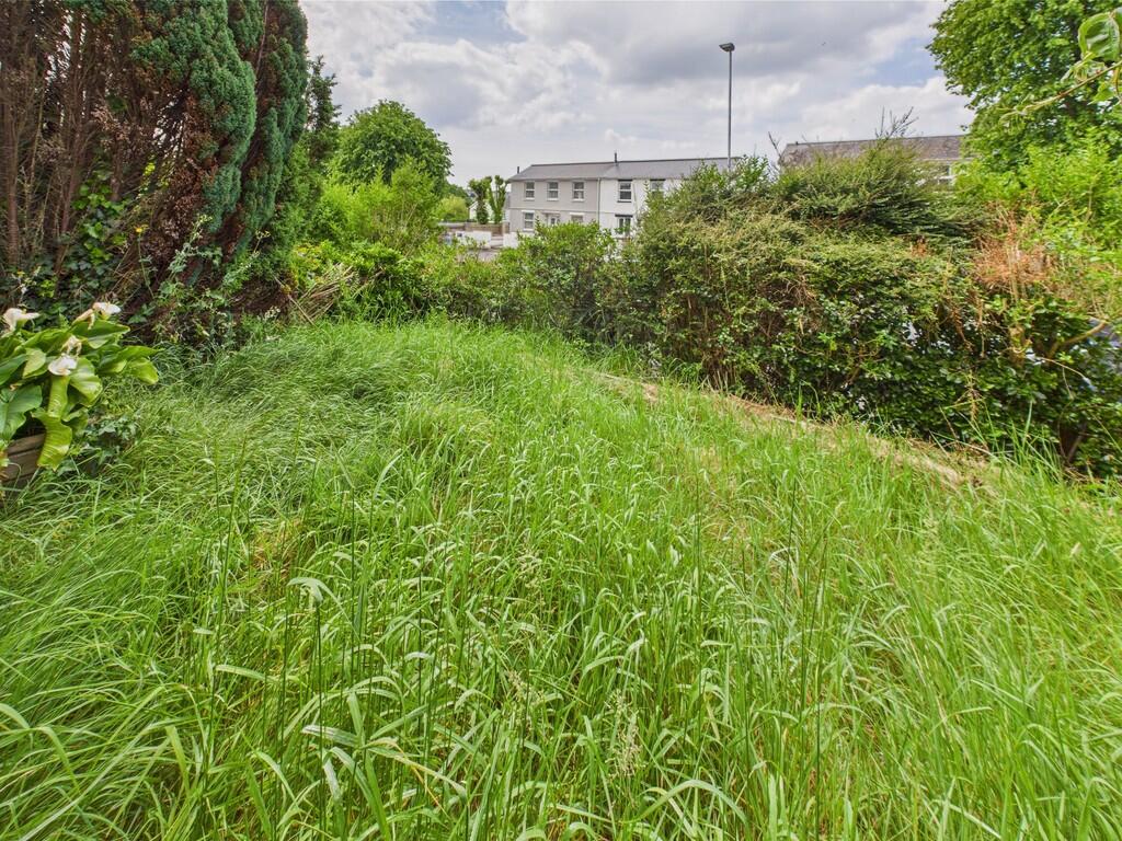 CAM03974G0-PR0151...