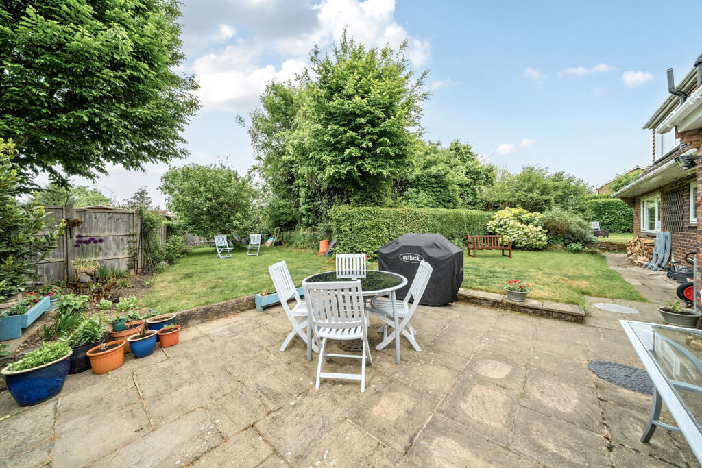 1295427-4-682afe0...