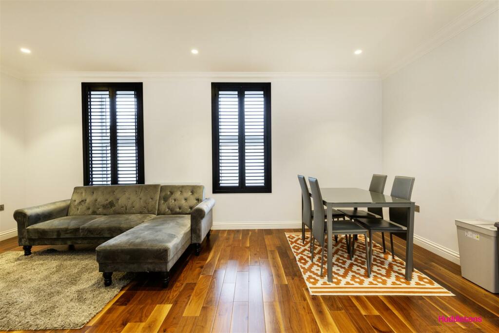 Collingwood House -3