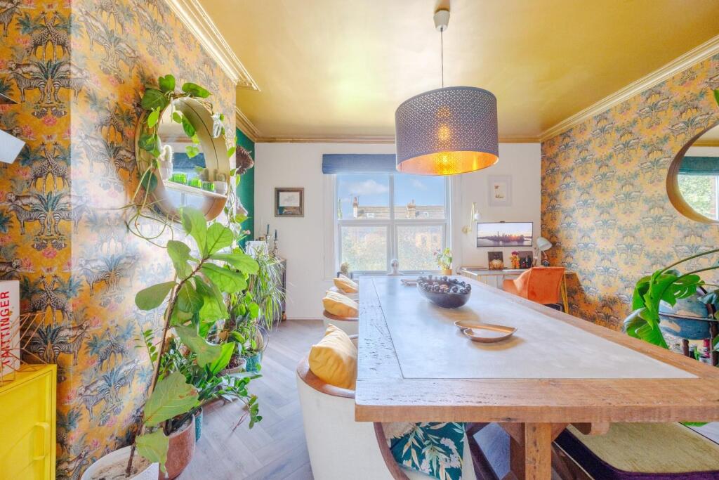 Bedroom 3 / Dining Room