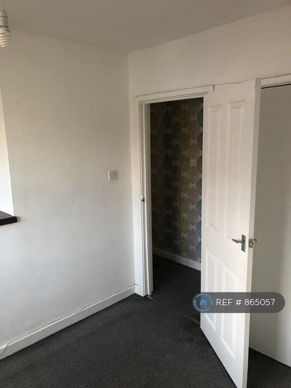 Bigger Bedroom Looking To Landing