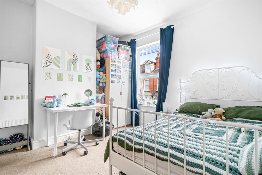 15 Cecil Street Nottingham, NG7 1GZ