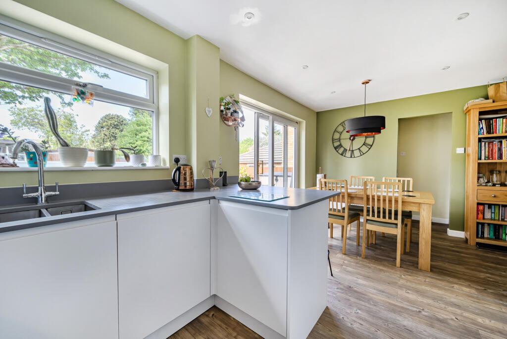 30-681b5f06e12cb-...