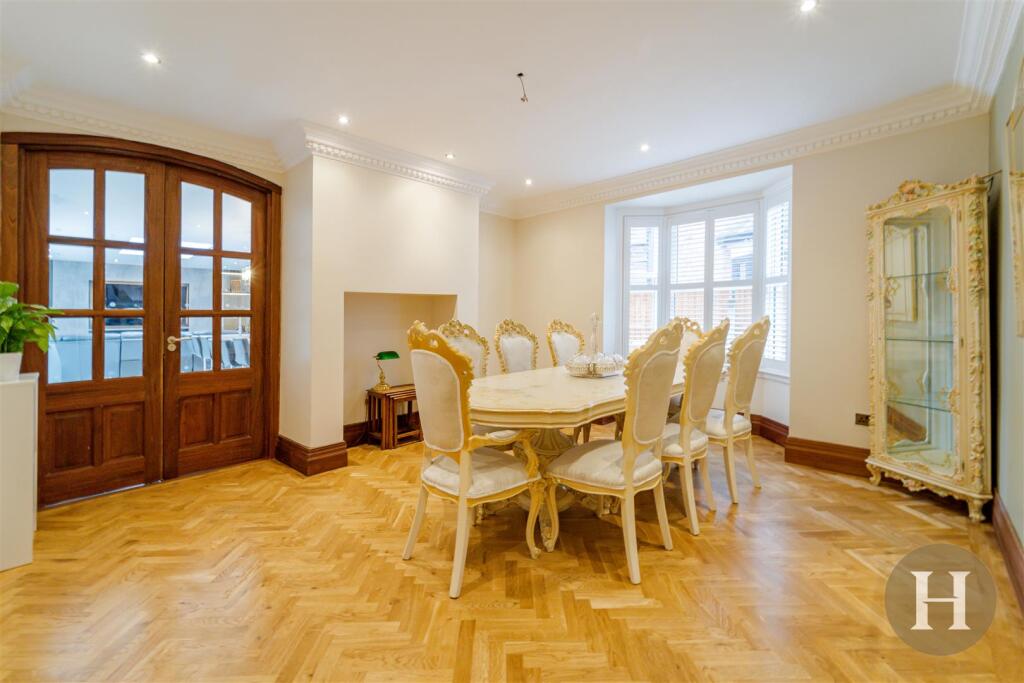 Hadleigh Estate Agents-14.jpg