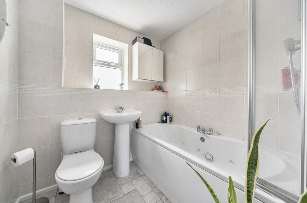 13191831468667445046b5