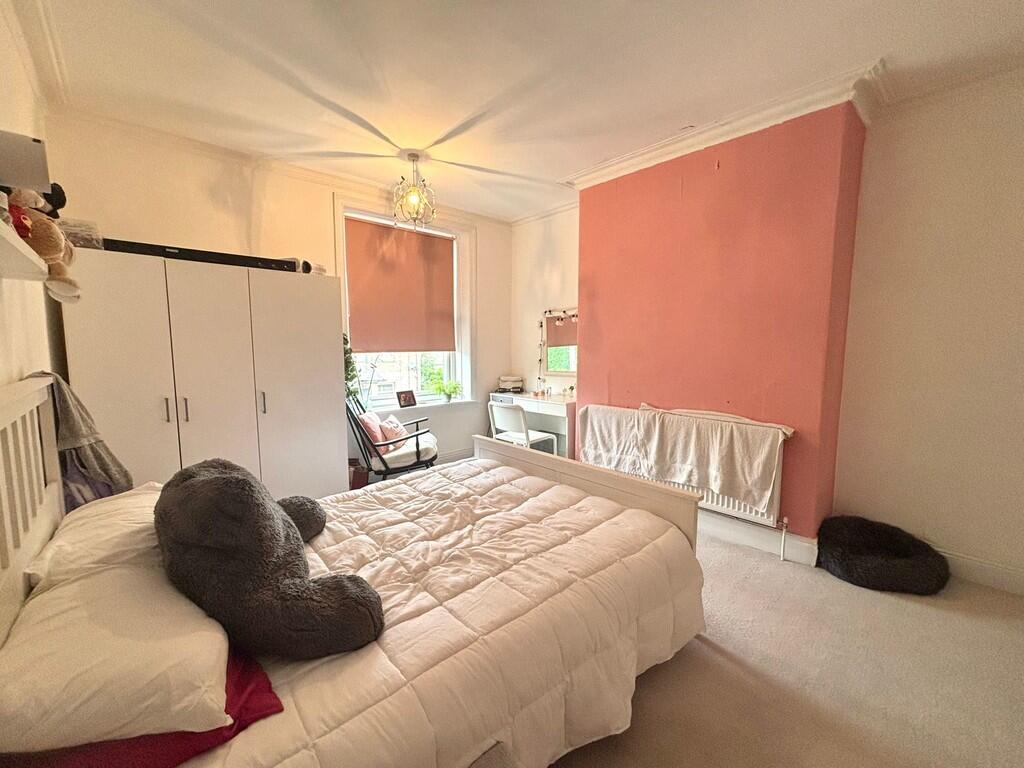 bedroom 1..