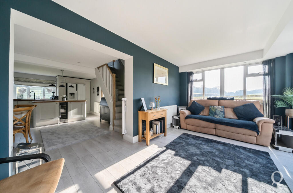 e7b80039-49c4-43f...