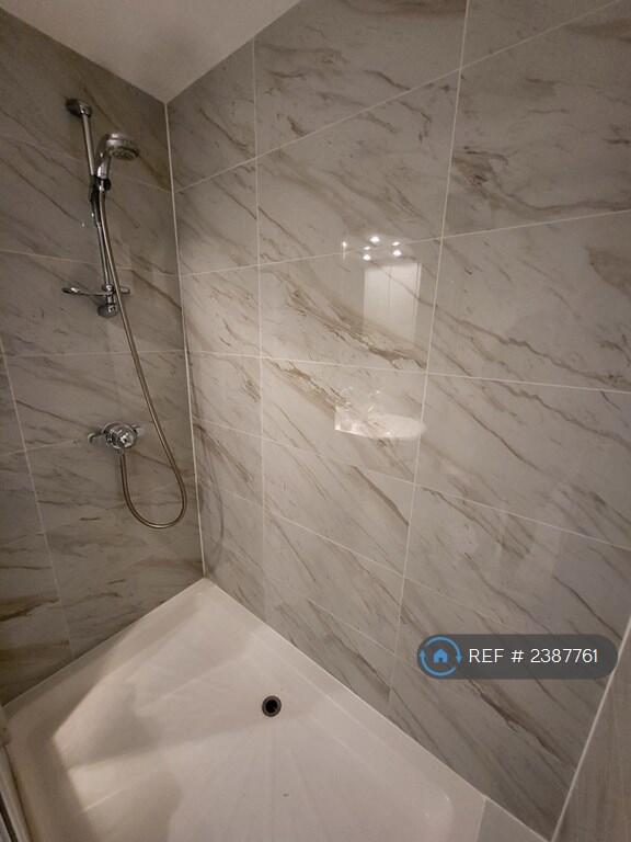 Ensuite Shower
