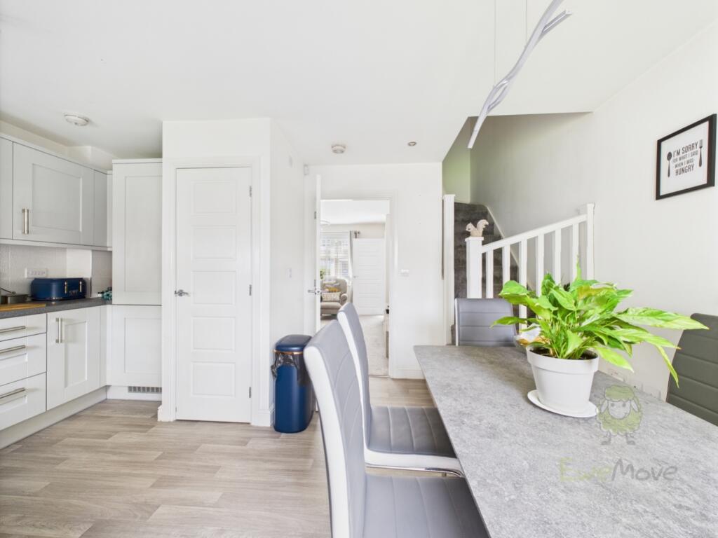 Lrg_CAM05477G0-PR0005-STILL008