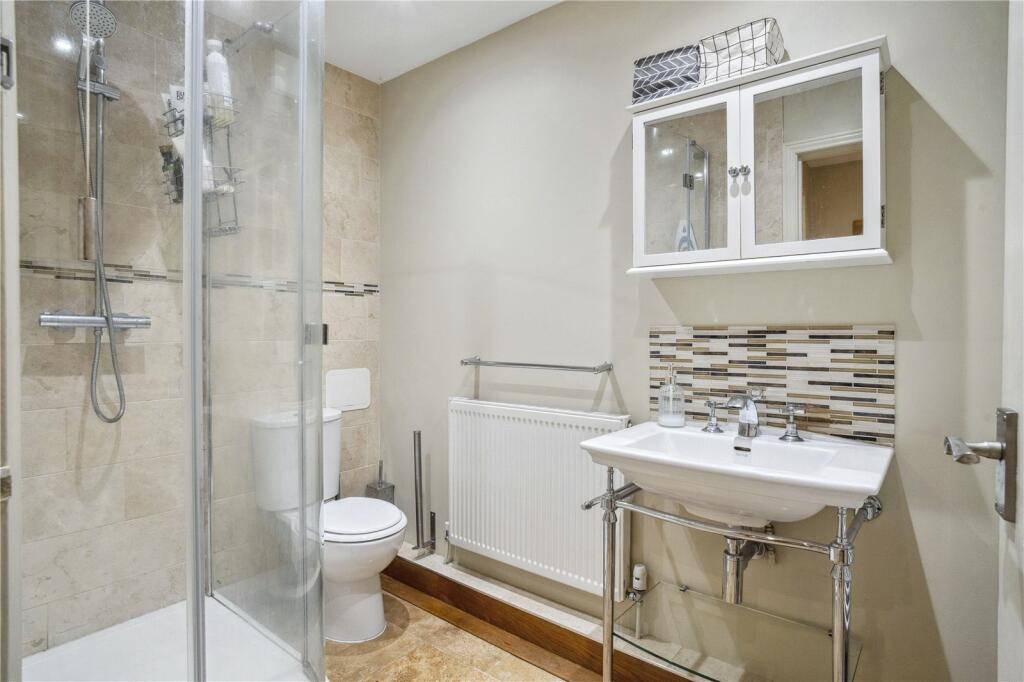 Ground Floorbathroom