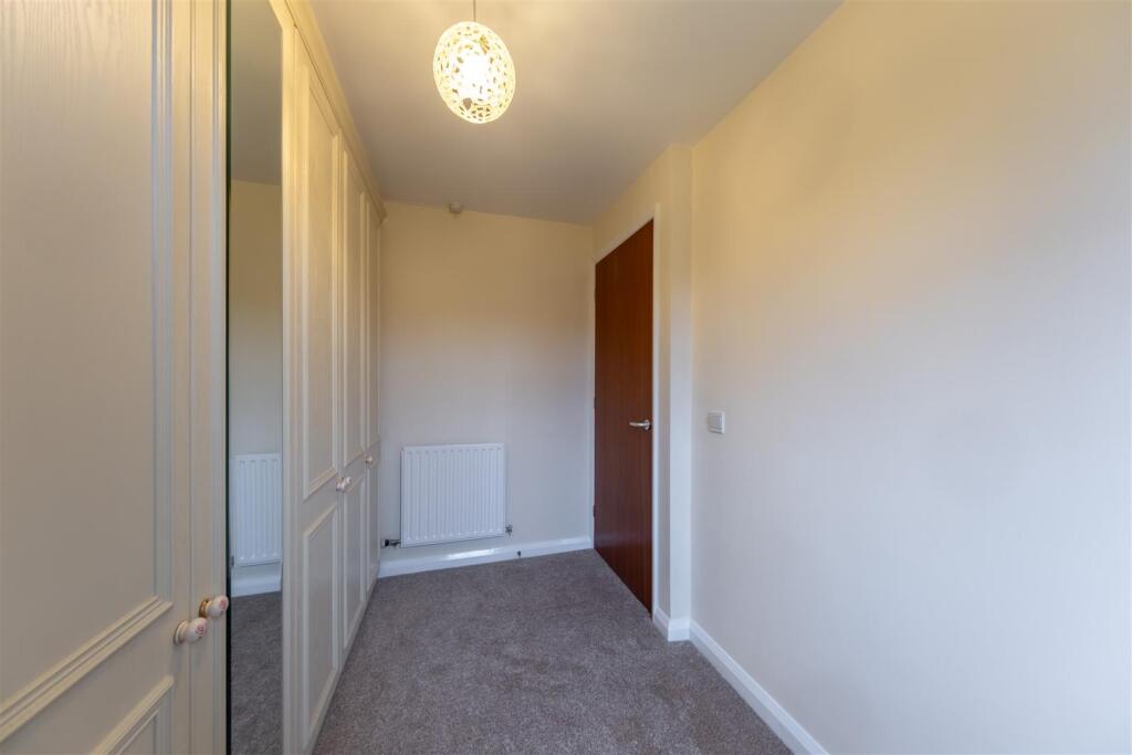 28 Rathbone Park-011.jpg