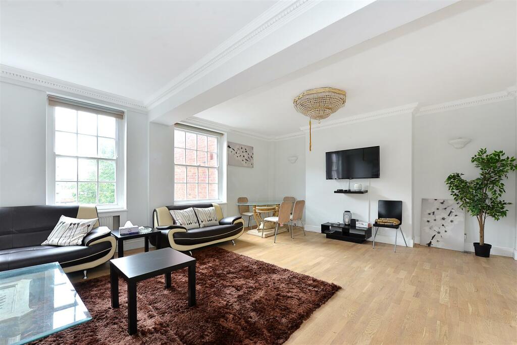 87-15-Portman-Square-02.JPG
