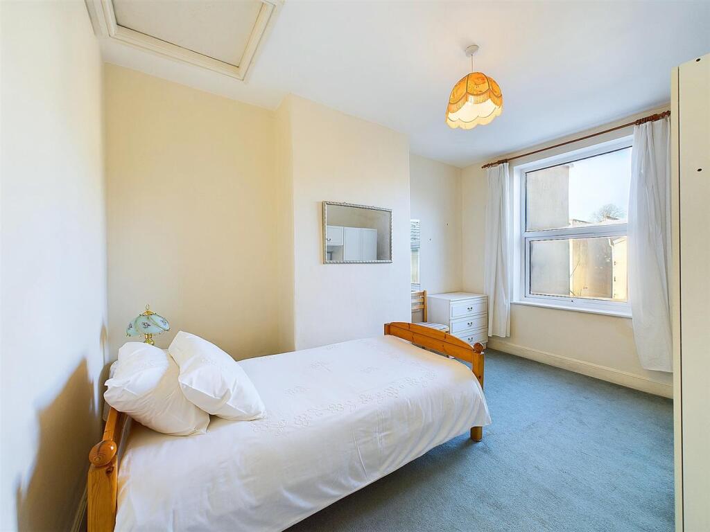 8 - Three Bed Terrace Franklyn Street.jpg