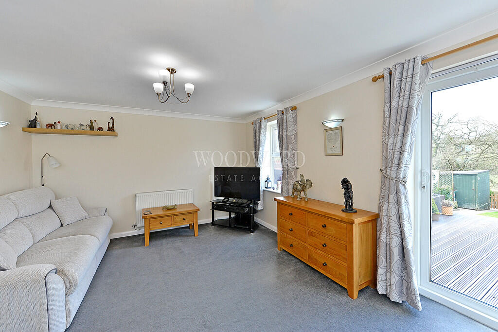 Living/Dining Roo...